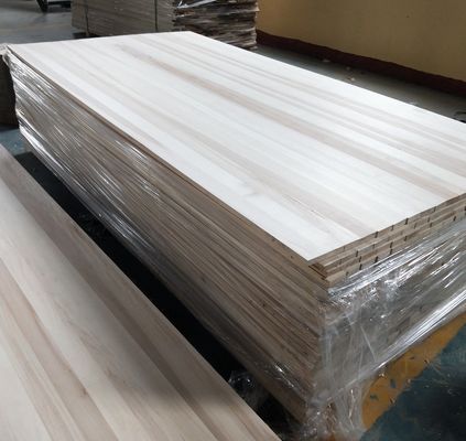 2440x1220 o personalizzato E0 Colla di legno massello Tavolo di pioppo di grado AA Dimensioni personalizzate