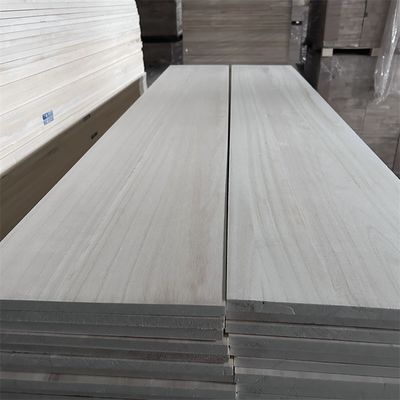 Legno greggio di paolownia legno secco legno segato per la costruzione legno di legno solido
