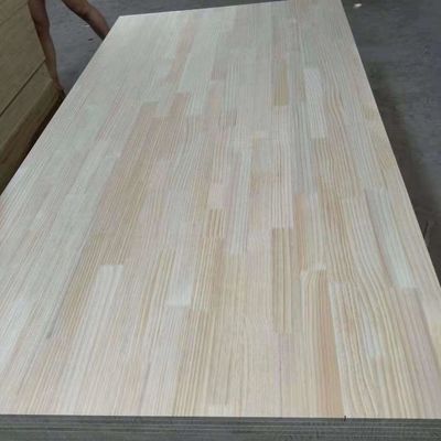 Radiata Pine Wood Finger Joint Timber Boards for Indoor Project Solution Capacity (Sollezioni per progetti interni)
