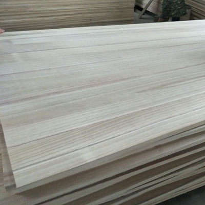 Stile di design contemporaneo Pannelli di legno massello di paolownia Grado AB di Qingfa