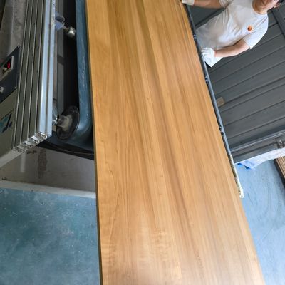 Tavola di pioppo con rivestimento UV ad alto lucido con certificazione FSC e contenuto di umidità 8%-12%