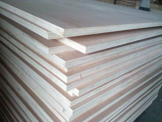 Fabbricazione a doppio lato di pannelli di rivestimento a rivestimento 4x8 di compensato di betulla per mobili