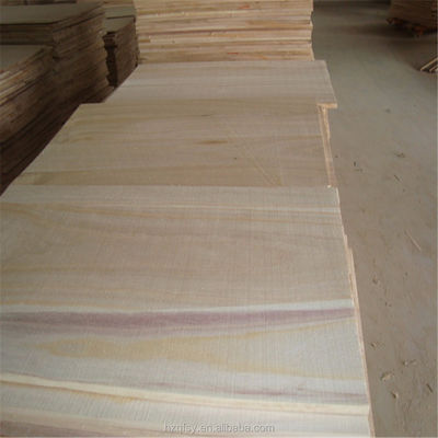 Legno massello Legno di paolonia in 1220*2240mm Dimensione e densità 300-310kg/m3