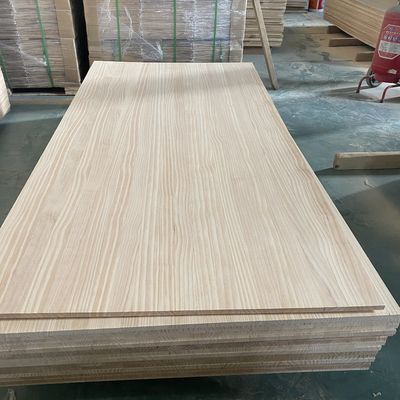 Pannello di mobili in legno massello per la casa Densità 280-300 kg/mq e dimensioni personalizzate