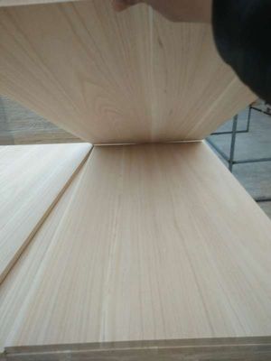 Modellazione in legno su misura Legno massello Legno di paolownia Legno in legno in colore naturale