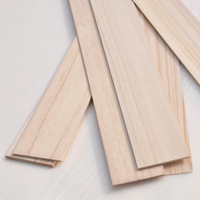 Legno greggio di paolownia legno secco legno segato per la costruzione legno di legno solido