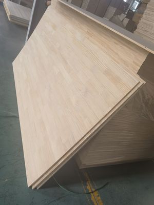 480-510 kg/m3 Legname di pino 18 mm con articolazione radiata