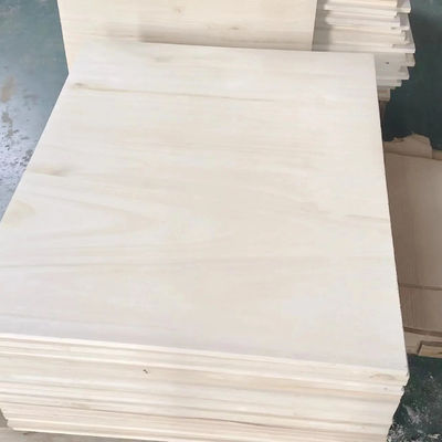 Mobili alberghieri in paolownia sbiancante legno massello retto lunghezze personalizzabili