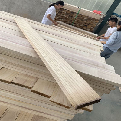 Dimensioni personalizzate 3-50 mm Frighe di legno di paolownia per soluzioni di progetto Contenuto di umidità 8%-12%