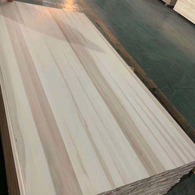 Materia prima Arredamento in legno Finger Joint Board per armadi di legno massello contemporaneo
