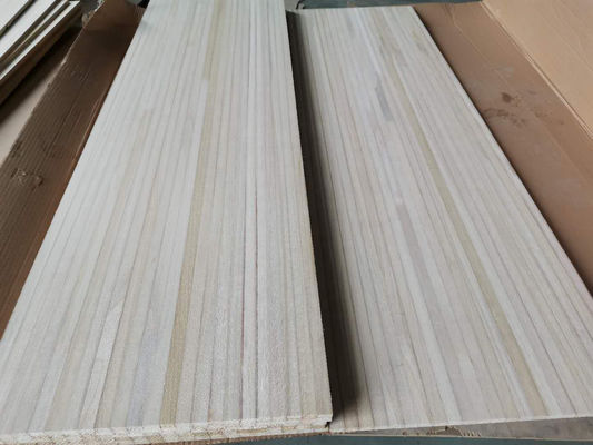 100 1220 mm di larghezza pannello di base di snowboard in legno di paolownia con stile di design moderno