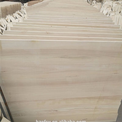 Tavola di cassetti di pioppo di legno in pianta per mobili di grado pannello di parete Contenuto di umidità 8%-12%