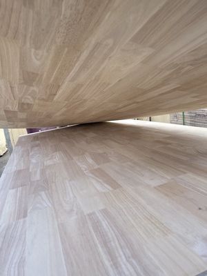 Tavola a manica di legno massello di gomma per tavolo UV 8 mm-40 mm Spessore 100-1220 mm Larghezza