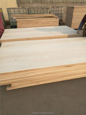 Tavola di cassetti di pioppo di legno in pianta per mobili di grado pannello di parete Contenuto di umidità 8%-12%