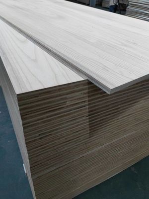 FSC 100% certificato pannelli di rivestimento in quercia bianca da 3 mm a 50 mm con cartone di legno di paolownia