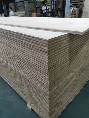 Moderno Disegno Legno Massello 3 Strati Pannello di legno per mobili Capacità di soluzione di progetto