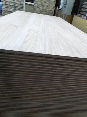 Moderno Disegno Legno Massello 3 Strati Pannello di legno per mobili Capacità di soluzione di progetto