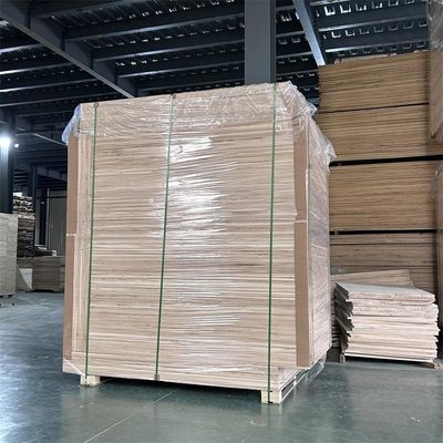 Home Arredamento Grado Tavola di legno massello essiccato con certificato FSC e 8%-12% di umidità