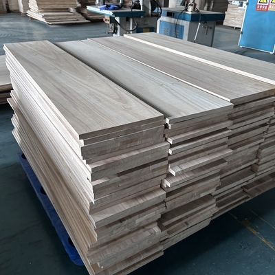 Tavola di legno massello personalizzata 2440x1220 o 1200x600 con tenore di umidità dell'8%-12%