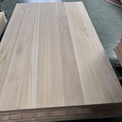 8%-12% Contenuto di umidità Tavola di legno di paolownia per la produzione di mobili in Australia