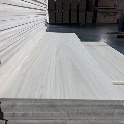 Legno massello di paolownia per mobili Legno di paolownia sbiancato Contenuto di umidità 8%-12%