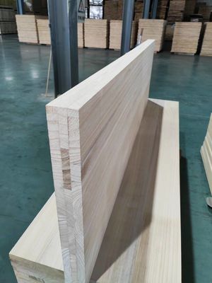 Restituzione e sostituzione di pannelli compositi di legno massello di legno composito con grado A/B