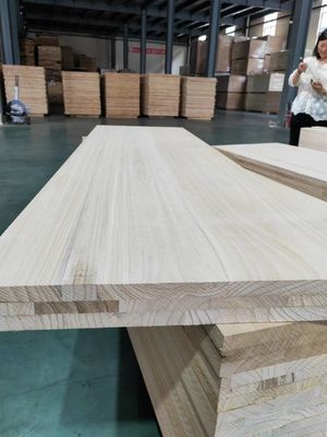 Restituzione e sostituzione di pannelli compositi di legno massello di legno composito con grado A/B