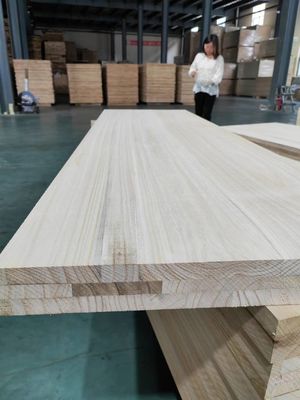 Tavola composita a strisce di legno con colla di legno solido di colore naturale E0/E1 Colla ambientale