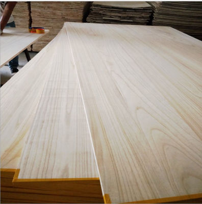 Tavole di legno di paulownia con campione libero contenuto di umidità 8%-12% stile di design moderno