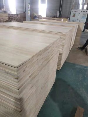 Pannello in legno massello a strisce di 2 mm con tenore di umidità dell'8%-12% e pagamento T/T
