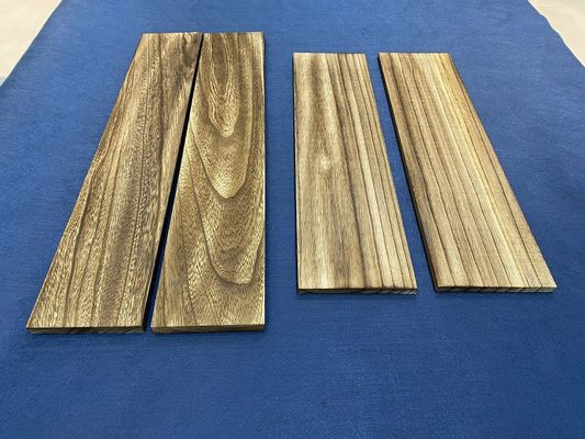 Ripiani galleggianti rustici Tipo montato a parete con tavole di legno di paolownia
