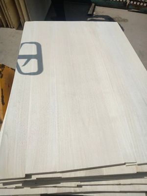 A/B Grado 3 mm Legno di paolownia Legno massello m3 per la soluzione del progetto Capacità diversa