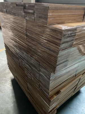 Soluzioni di progetto per scaffali di legno galleggianti di paolownia bruciata d'epoca