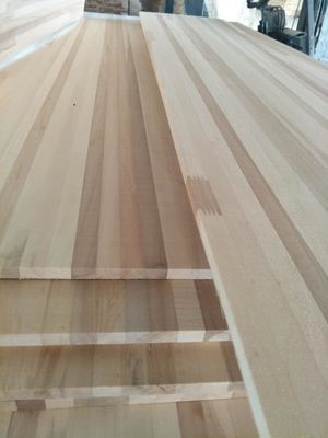280-300 kg/cbm Densità Palle di legno di paolownia Palle di legno per colla ambientale E0/E1