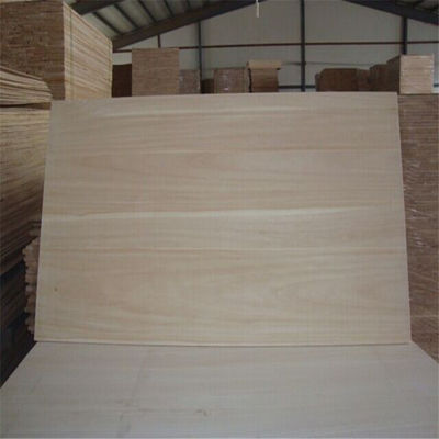 Contenuto di umidità 8%-12% Tavola di legname di paolownia per il design contemporaneo