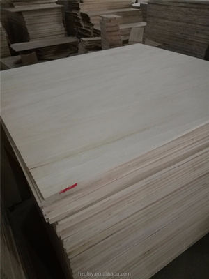 Pannelli di legno massello tradizionale in legno di paolownia originario sbiancato 3 mm-50 mm