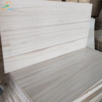 Legno di paolownia naturale o sbiancato 2440x1220 mm M3 per pannelli di legno massello