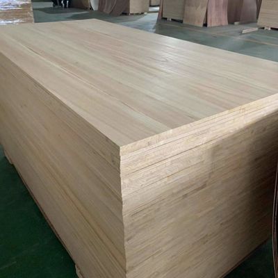 Legno di paolownia naturale o sbiancato 2440x1220 mm M3 per pannelli di legno massello